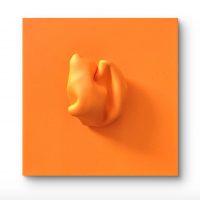 <div style="font-family: Arial, sans-serif; color:#2E2E2E; line-height:1.5;">   <strong>Orange Bay</strong><br>   Acryl, Formmedium auf Leinwand<br>   20 x 20 cm </div>